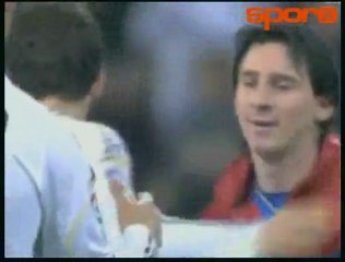 L.Messi'nin C.Ronaldo'ya hareketi-mutlaka izleyin