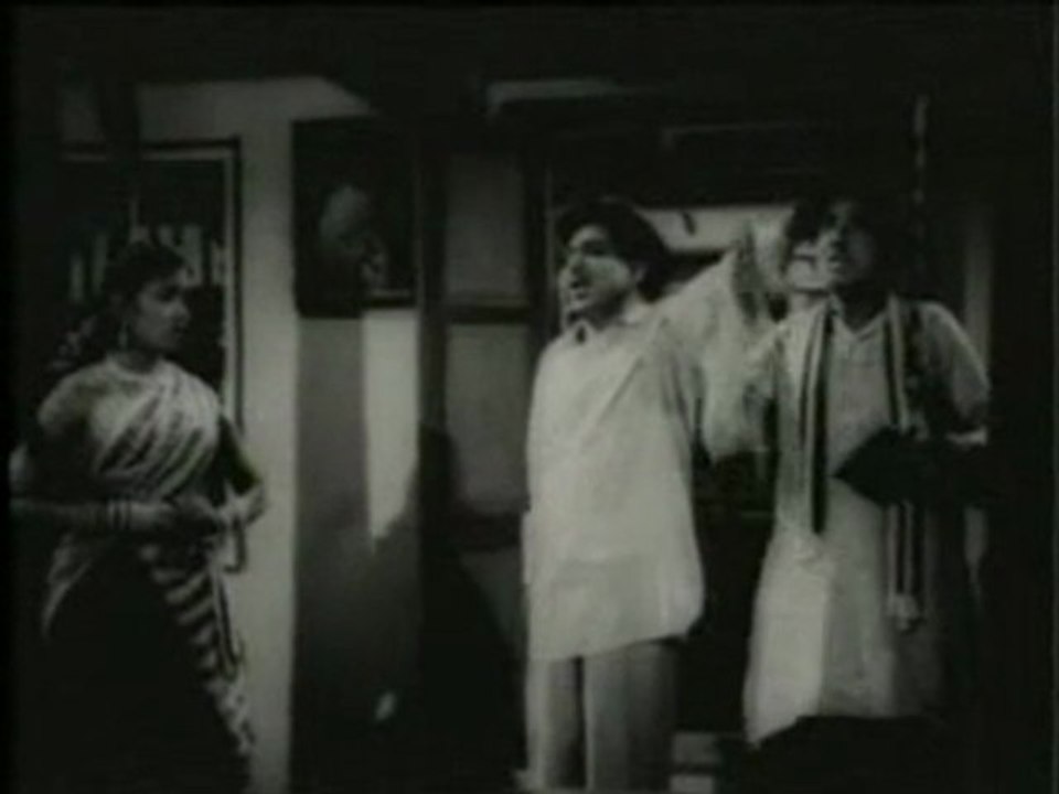 ELLARIKAM Track 6