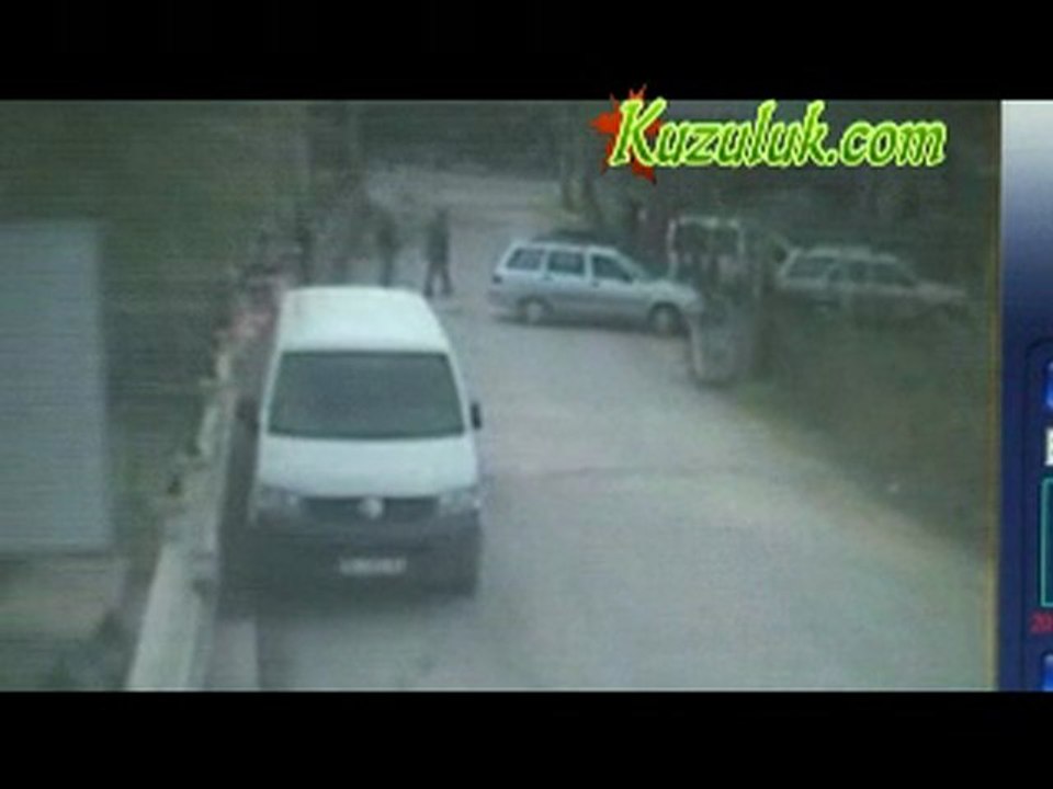 KUZULUK HABER www.kuzuluk.com MADDİ HASARLI TRAFİK KAZASI