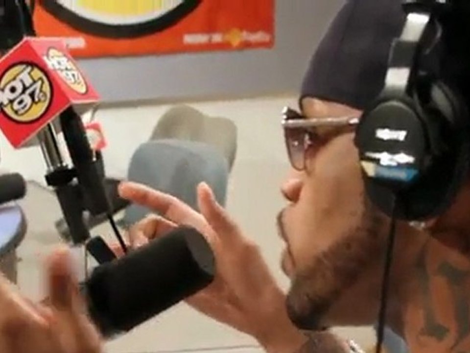 Lloyd Banks - Hot 97 Freestyle with Funkmaster Flex