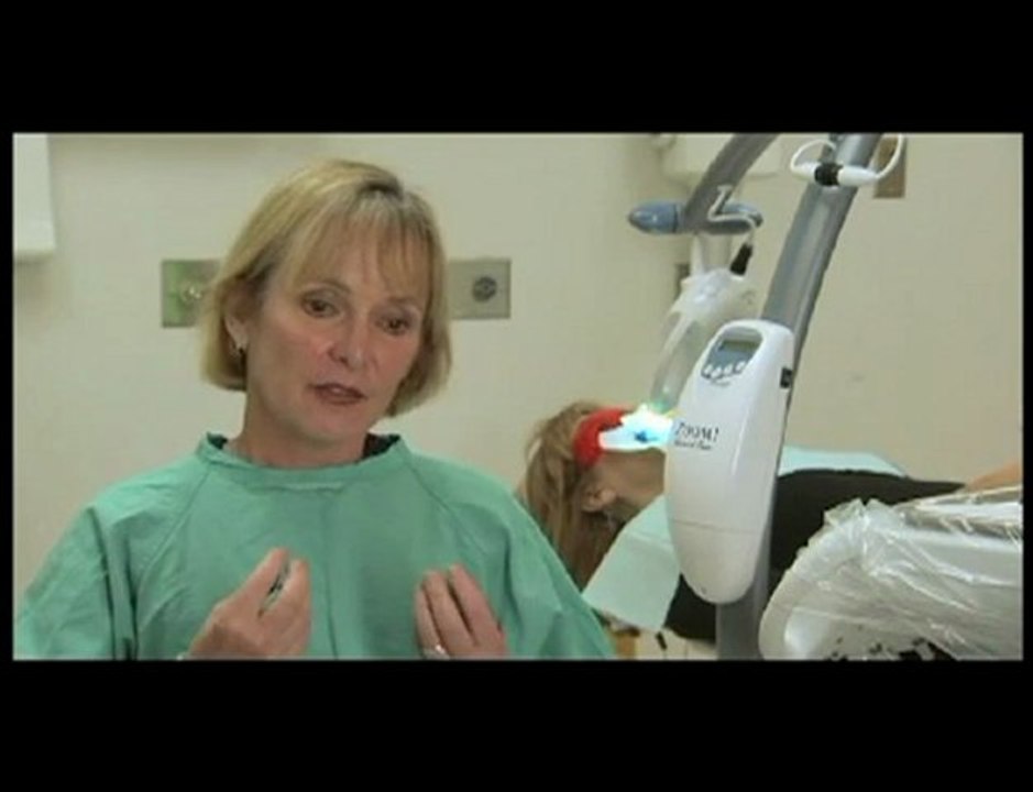 Teeth bleaching whitening Nashua Cosmetic Dentist : Enhance