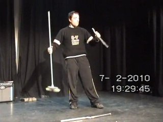 Nunchaku - Sketch comique- Nicolas Metrich