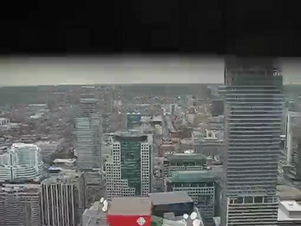 Dans l'ascenseur de la CN Tower de Toronto
