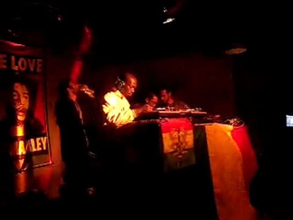 SOUND SYSTEM LA BOCA