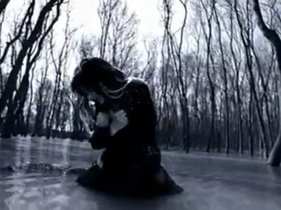 Özlem Tekin - Yatağım Boş [ Video Klip 2010]