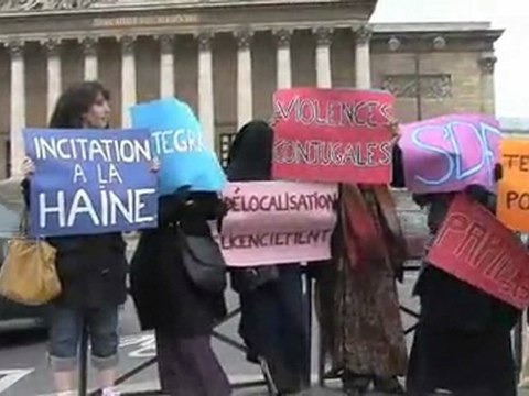 Six musulmanes Niqab en France on blip.tv