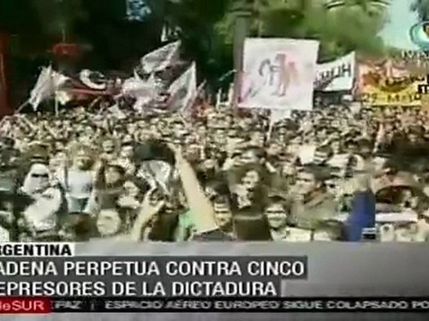Cadena perpetua a cinco represores en Argentina