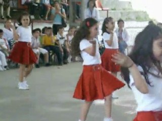 23 Nisan Hadise Şarkısı Videosu