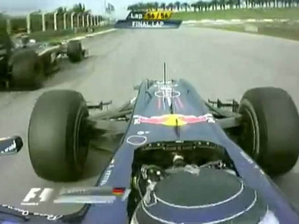 Trulli Vettel "vas-y, vas-y!" Sepang dernier tour 2010