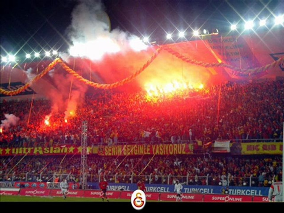 Candella-ultrAslan 2010