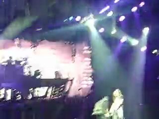 Tokio Hotel - Bercy 14.04.10 - Menschen suchen Menschen