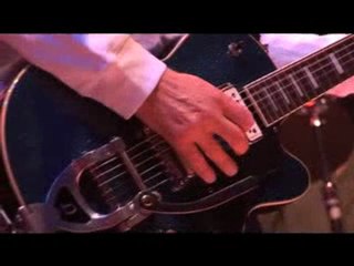 VAN DER GRAAF GENERATOR