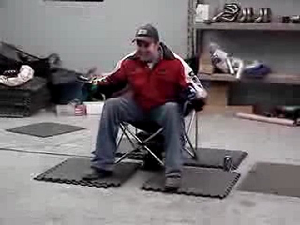 Régis test un airbag