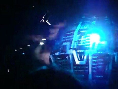 Tokio Hotel Paris Bercy 14 Avril 2010 Intro + Début de Komm