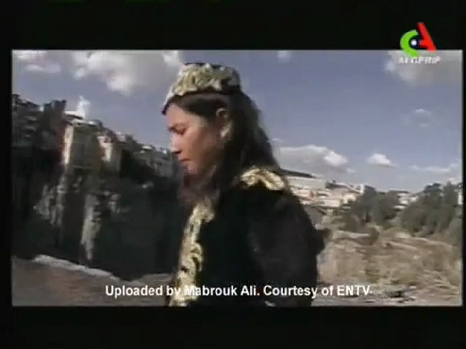 Chants Patriotiques Algériens Baroudi - Min Djibalina.