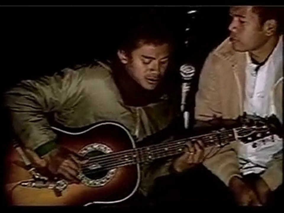 Mahaleo (Dadah & Fafah) - Fitia vao mitsiry