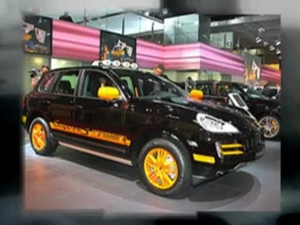 hottest porsche cayenne 2010, sexy chicks with it