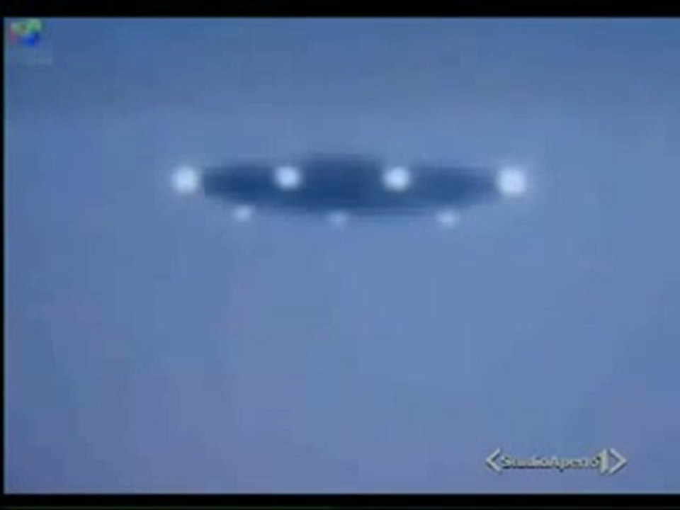 UFO ITALIAN MILITARY DISCLOSES UFOS ON MOON 2010