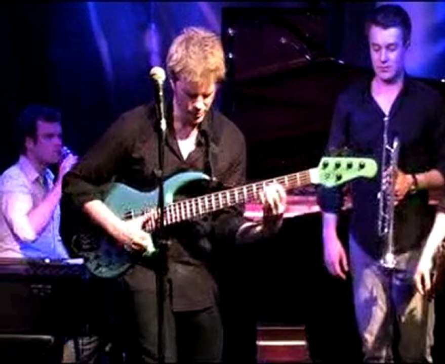 Kyle Eastwood au Duc des Lombards