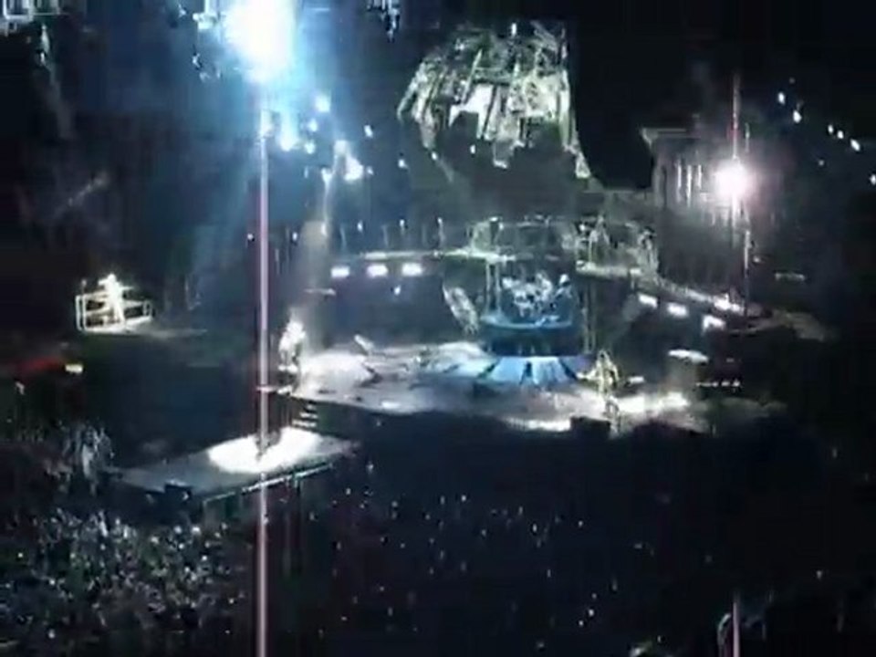 TOKIO HOTEL "Übers Ende Der Welt" à Bercy le 14.04.2010