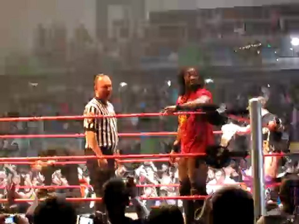 liévin : arrivée  du Miz , Kofi et ted Dibiasse