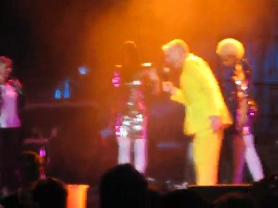 Jacky & Dorothée - Qu'il est bête (Olympia 2010)