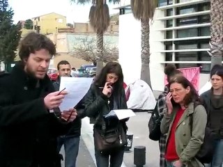 Conference de Presse devant le Collège