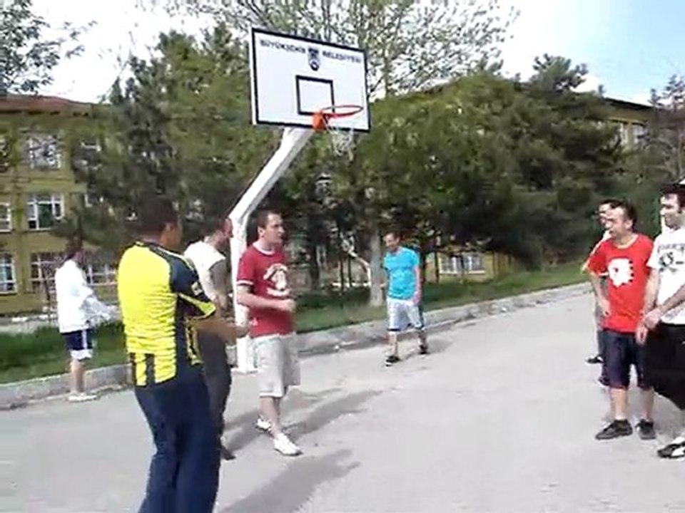 11 nisan basket