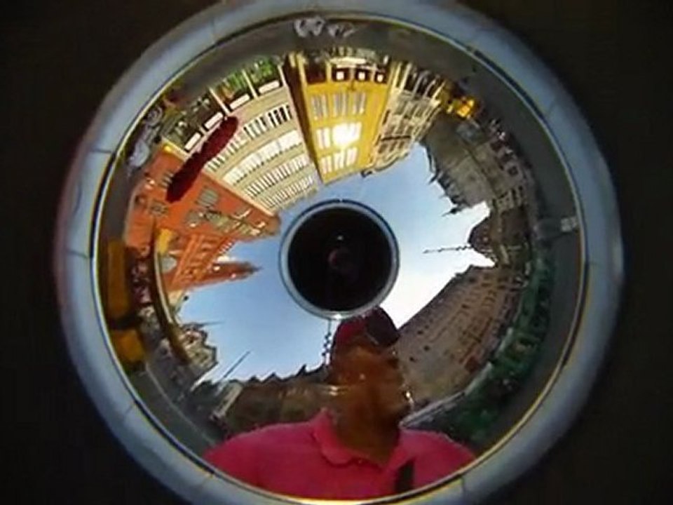 Test Bloggie HD Camera 360° : Le bar est il ouvert?...