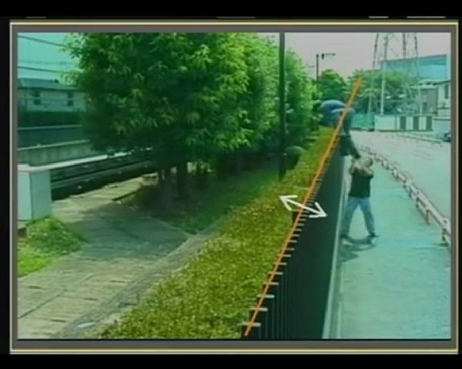 SONY CCTV Intruder Crossing Over Fence2