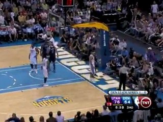 Kenyon Martin rises up and BLOCK the Wesley Matthews shot at