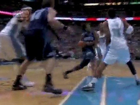 Kyrylo Fesenko takes the feed and delivers a two-handed slam