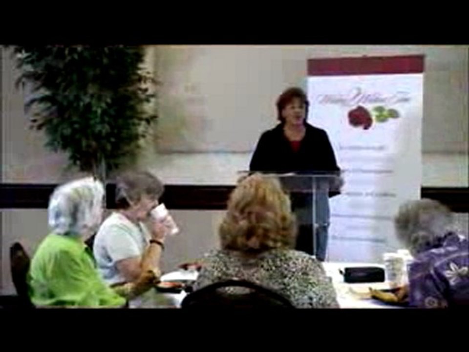 Elaine Cook Honored at 2007 State Farm Embrace Life Awards