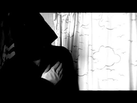 ENTERREMENT (DE VIES) DE JEUNES FILLES