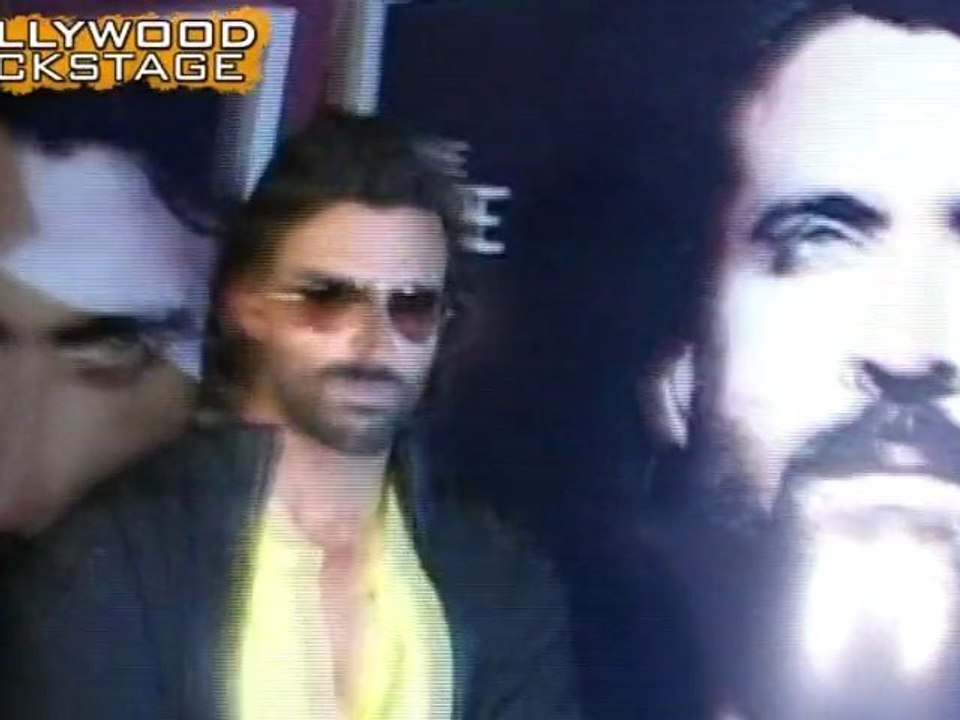 Hrithik Roshan & Barbara Mori Commit Suicide in KITES!