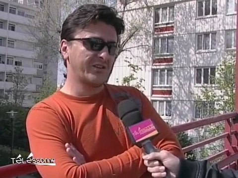 Les Ulis : manifestation contre la loi du silence