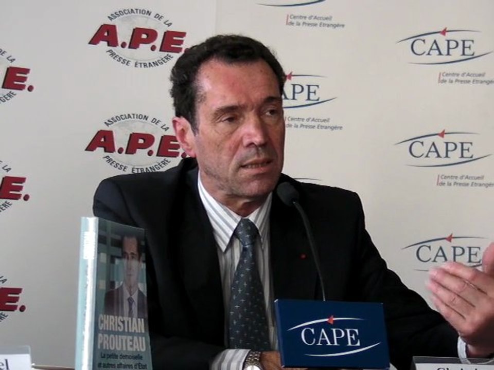 CONFERENCE DE PRESSE DE SUPER FLIC PROUTEAU