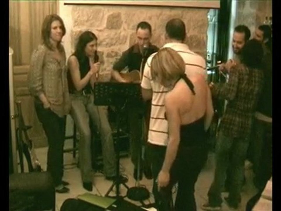 En apesanteur Myriam et Greg & Jay à l'Eliksir