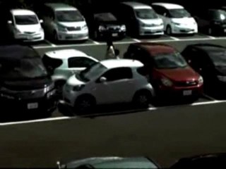 La toyota IQ est vraiment pratique pour se garer !!!