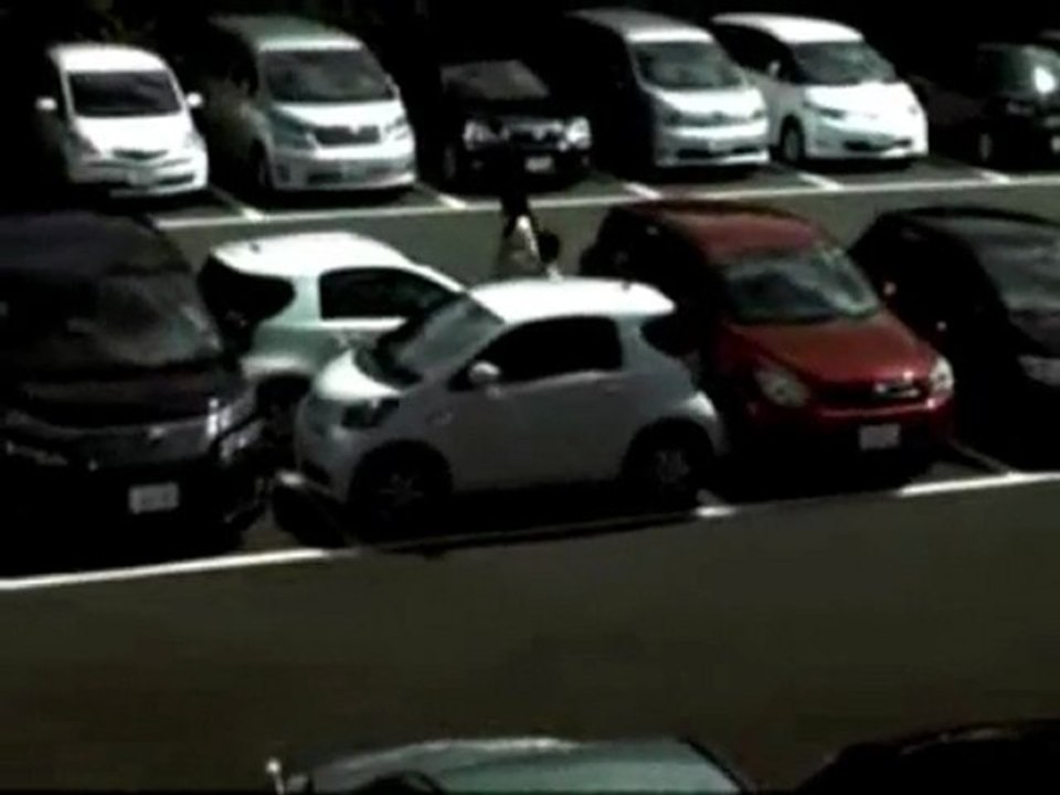La toyota IQ est vraiment pratique pour se garer !!!
