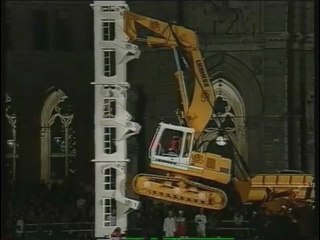 Quand une grue Liebherr fait son show