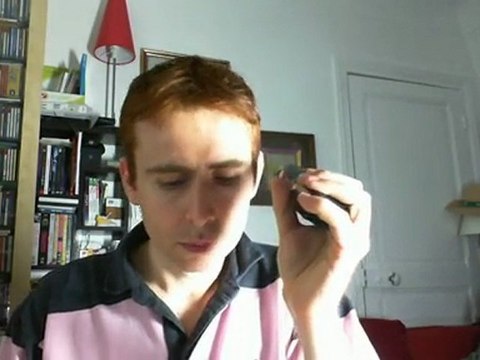 Wiwi égratigne Je ferme les yeux