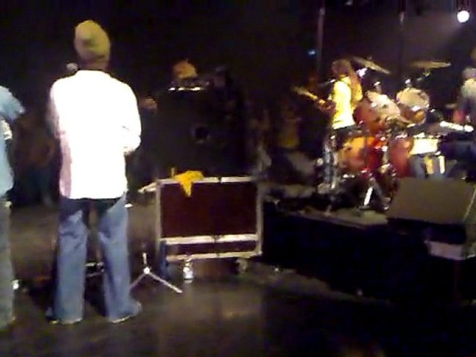 Fundé - Exrtait  nouveau set - Concert du 16 Avril 2010