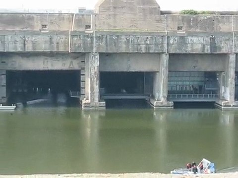 Saint Nazaire : petit bateau