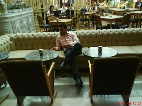 Ugur Yeni Saclarından Bir Tel Aldım Haberin Varmı Yar Yar