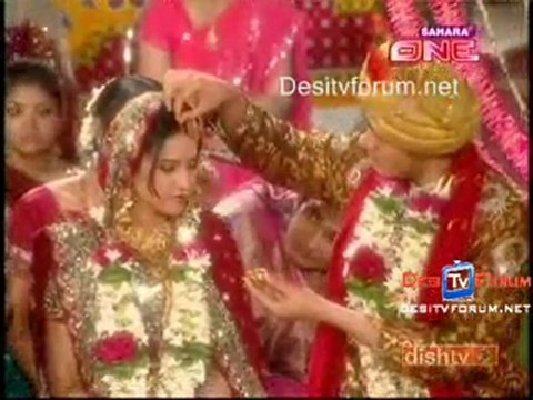 Wo Rahne Wali Mahlon Ki 21st April 2010 - pt1