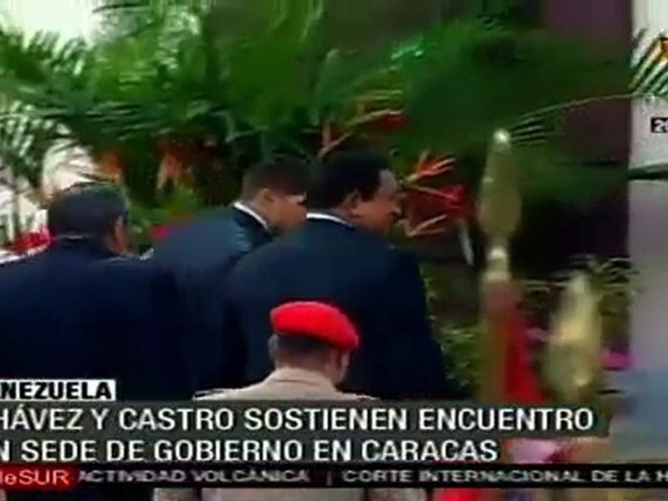 Chávez recibe a Raúl Castro en el Palacio de Miraflores
