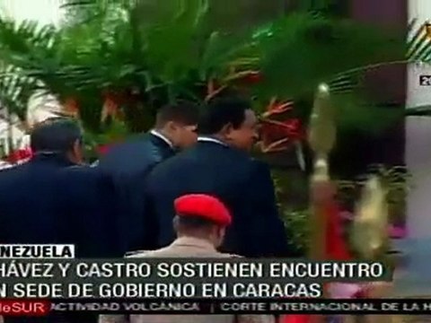 Chávez recibe a Raúl Castro en el Palacio de Miraflores