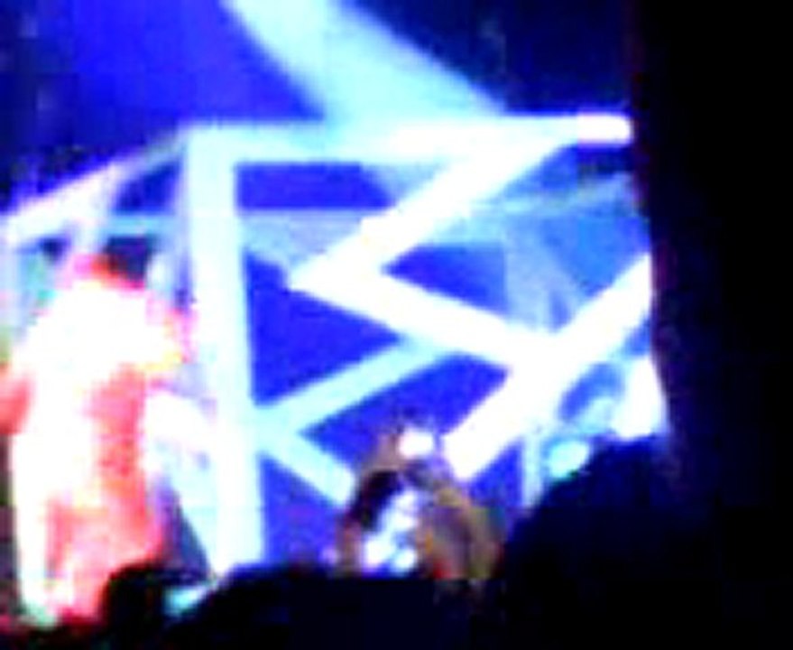 Rihanna Don't stop the Music Lyon