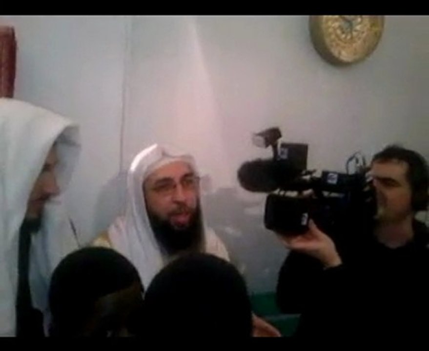 Mosquée ibn Baz reportage TF1 partie 2.00